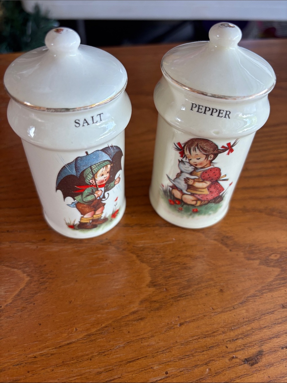 Vintage J.S.N.Y. Hummel Style Cream Salt & Pepper Shaker Canister Set